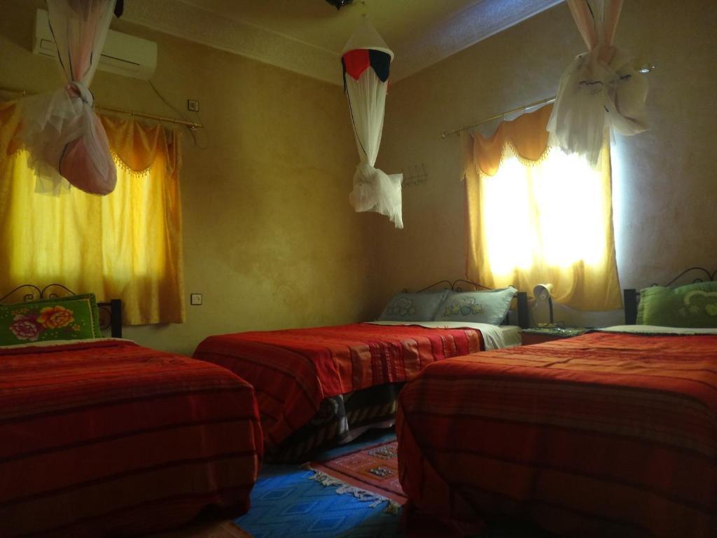 Maison D'Hotes Le Ciel Bleu Tinghir Rum bild